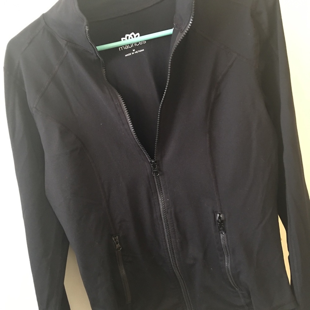Black active wear!